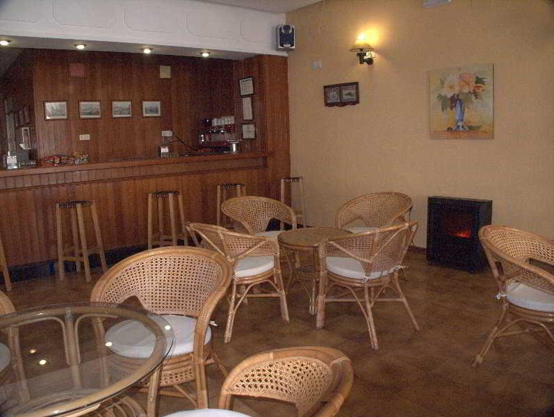 Hotel Tres Jotas Conil Conil De La Frontera Restauracja zdjęcie