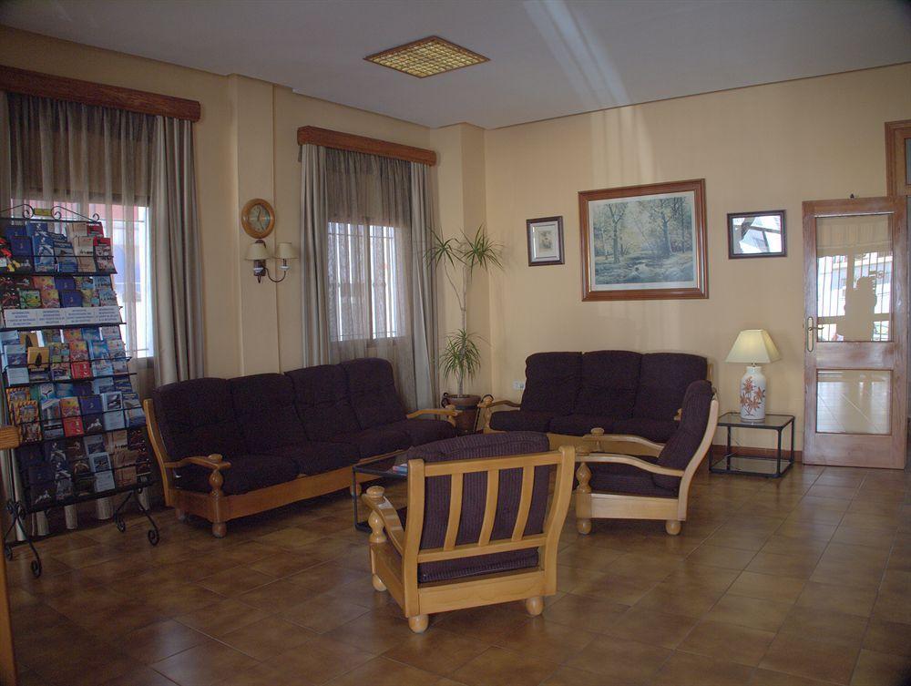 Hotel Tres Jotas Conil Conil De La Frontera Zewnętrze zdjęcie