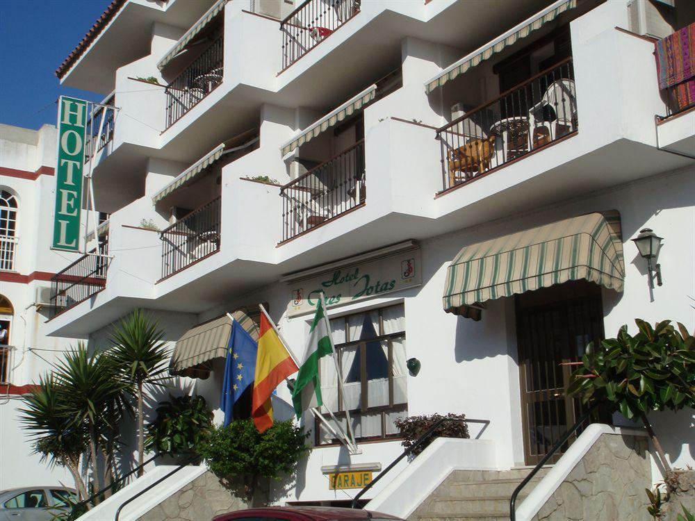 Hotel Tres Jotas Conil Conil De La Frontera Zewnętrze zdjęcie