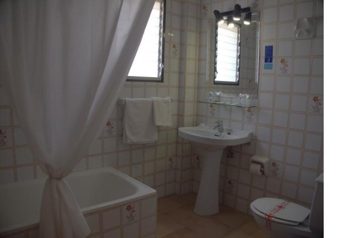 Hotel Tres Jotas Conil Conil De La Frontera Zewnętrze zdjęcie
