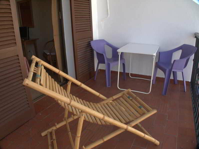 Hotel Tres Jotas Conil Conil De La Frontera Zewnętrze zdjęcie